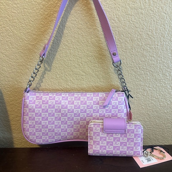 Juicy Couture Purple Shoulder Bag - Picture 3 of 3